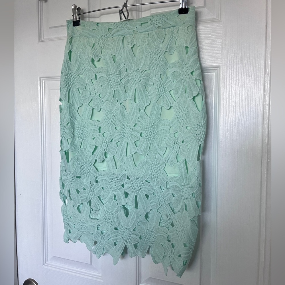 Charlotte Russe Light Green Floral Lace Pencil Skirt